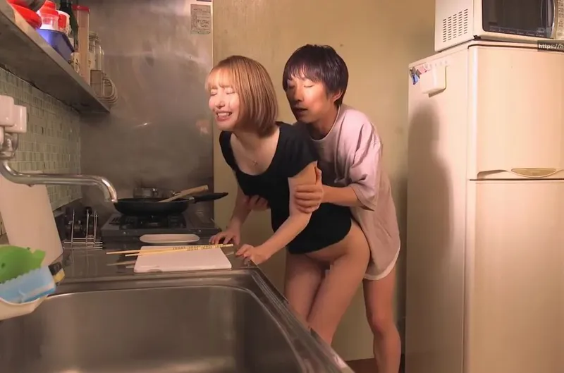 Vợ sắp cưới của anh trai mất nết về quê chơi rồi xxx với cậu em chồng